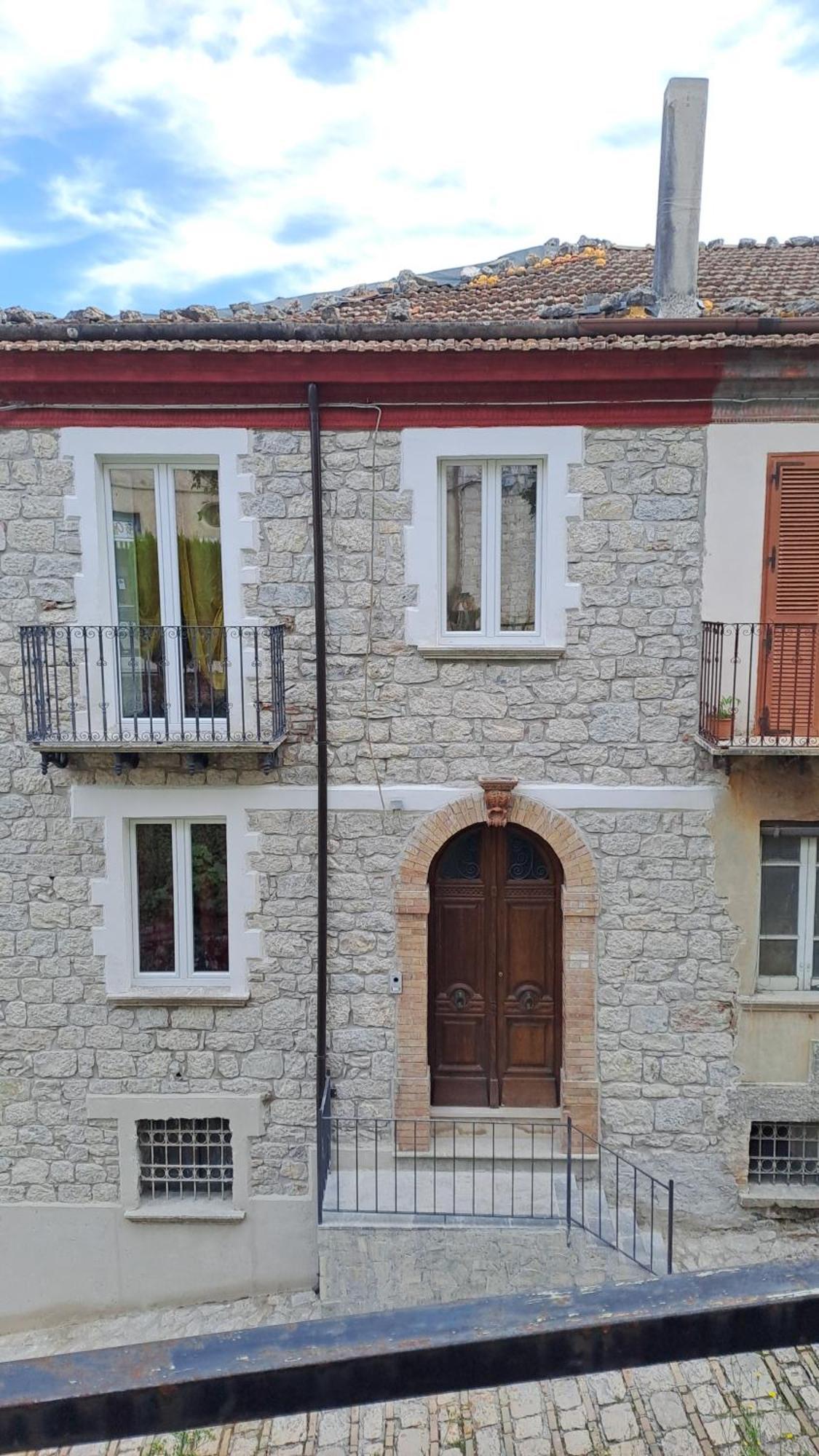 Guesthouse Affittacamere Padre Pio Morcone Centro Exterior photo